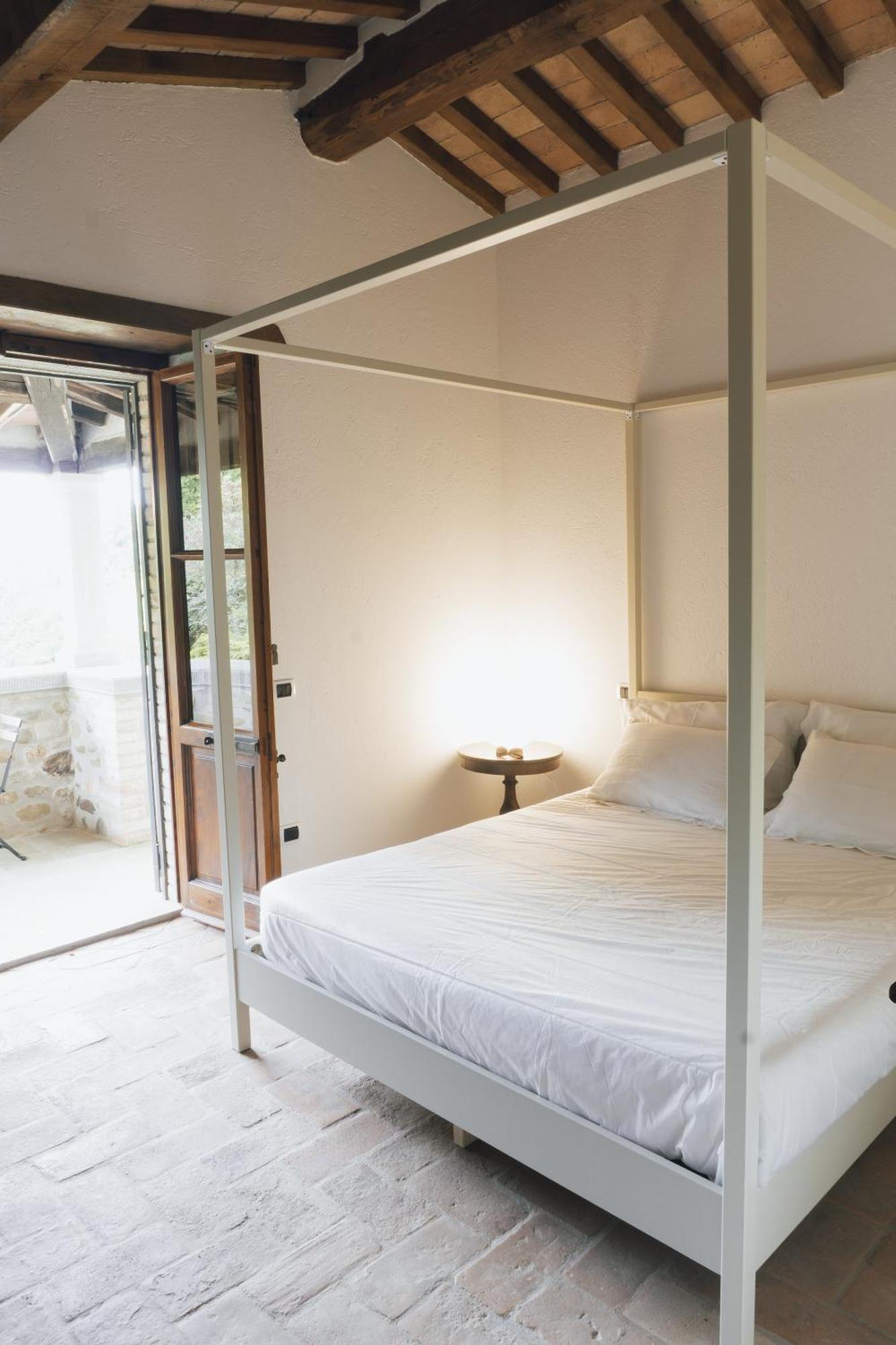 Villa Elisa - Private Pool & Airco Near Reschio Castle Lugnano Ngoại thất bức ảnh
